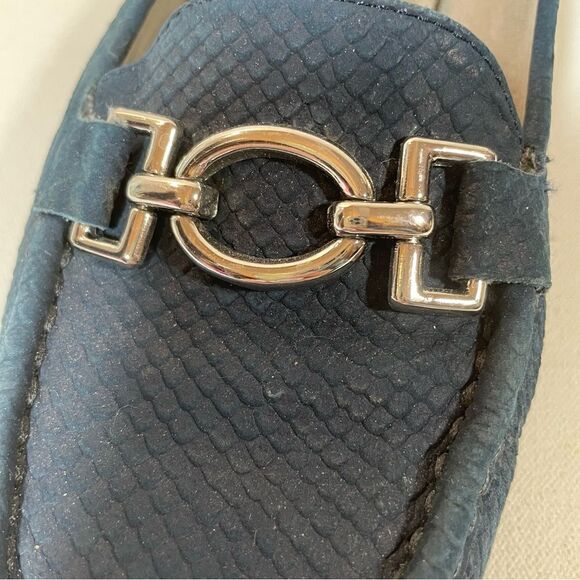 Aerosoles Hazelnut Navy loafers silver buckle size 9 - Picture 5 of 10